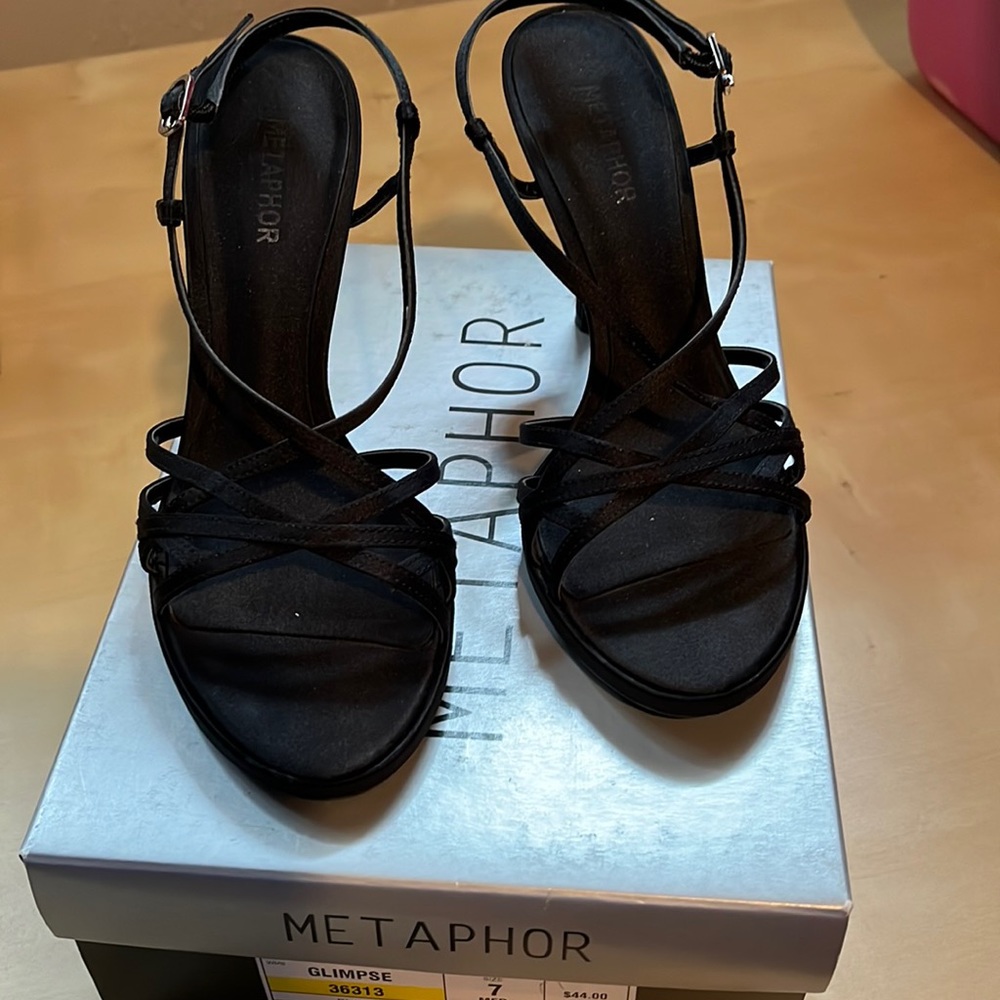 Dress shoes black 7 Med